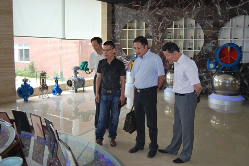 �й��ζ��^(q��)ί�y(t��ng)��(zh��n)�������L���^(q��)�y(t��ng)��(zh��n)���C(j��)�P(gu��n)�h��֧��ӛ������ͬ־���Ϻ������y�T�Sҕ�칤�����D 2��