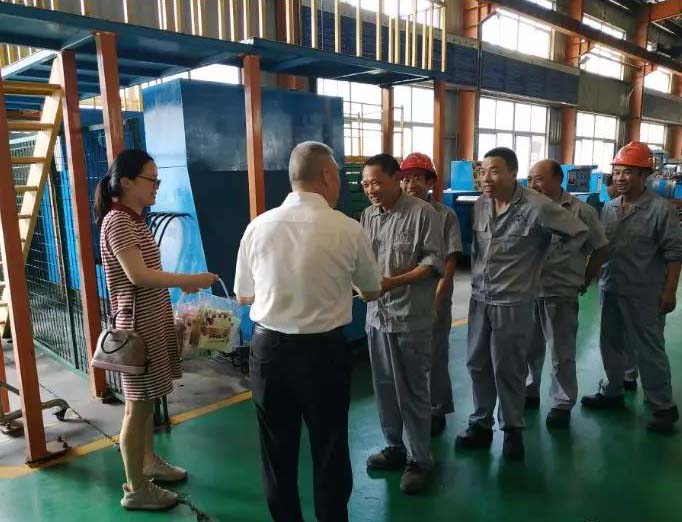 �Aͤ�(zh��n)������(hu��)ǰ���Ϻ������y�T�Sο��һ�������D1��